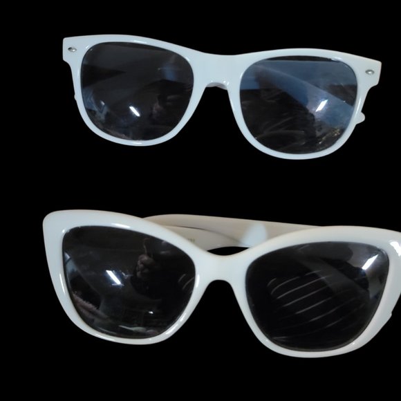 Accessories Set Of 2 White Plastic Sunglasses Used But In Great Shape